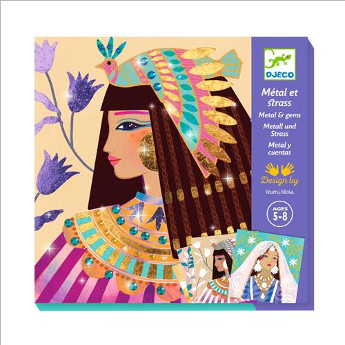 ornamenti preziosi. metallo e strass