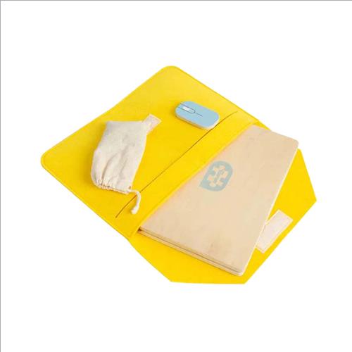 set tecnologico in legno