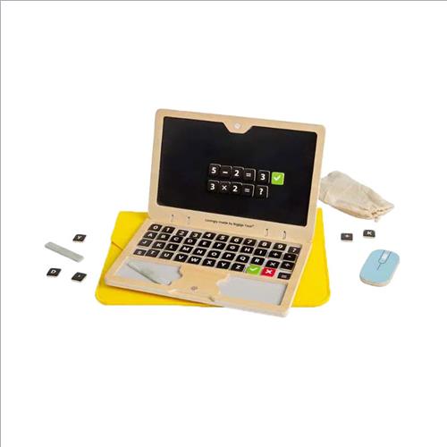 set tecnologico in legno