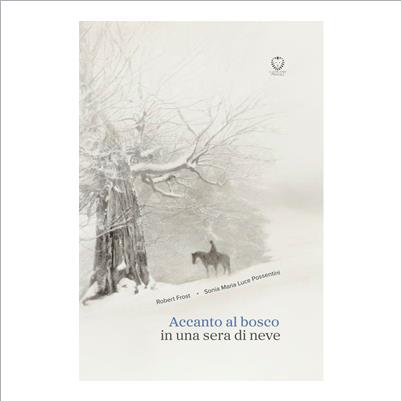 accanto al bosco in una sera di neve